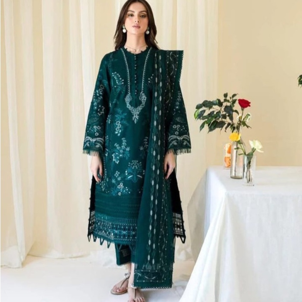 Chic Teal Embroidered Kurta Set with Dupatta